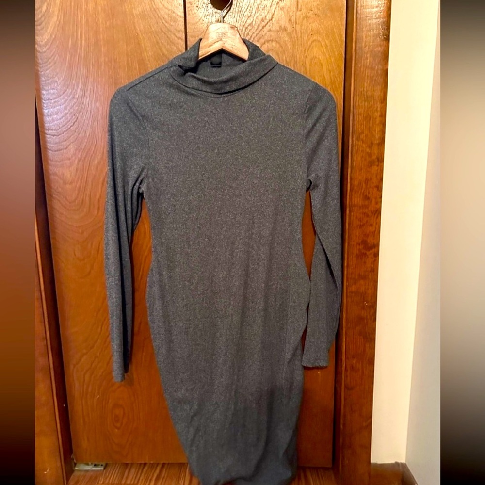 Long Sleeve Grey Ribbed Maternity Dress-S